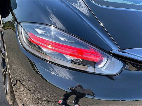 Used 2018 Porsche 718 Cayman S RWD image 21