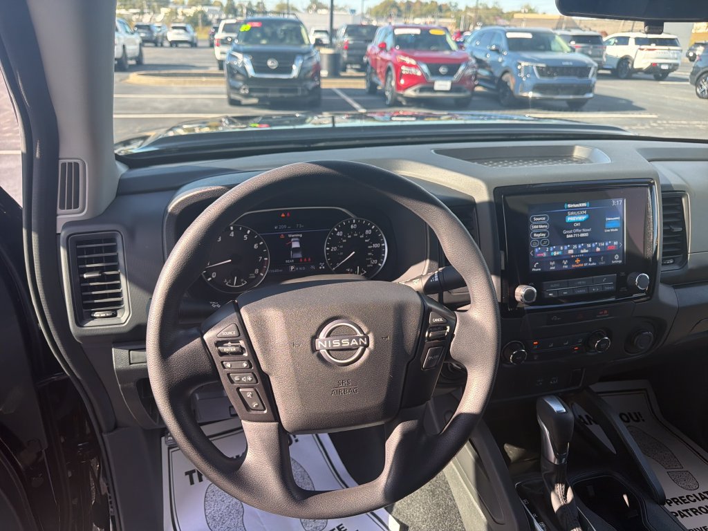 Used 2024 Nissan Frontier S AWD/4WD image 16