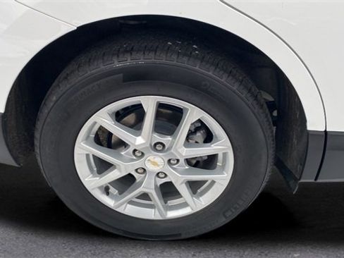 Used 2023 Chevrolet Equinox LT image 19