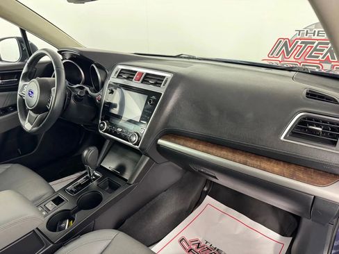 Used 2019 Subaru Outback 2.5i Limited w/ Popular Package #2 image 12