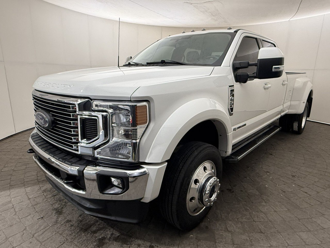 Used 2022 Ford F450 Lariat w/ FX4 Off-Road Package AWD/4WD image 3