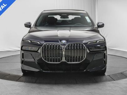 Used 2024 BMW 760i xDrive w/ Premium Package 2