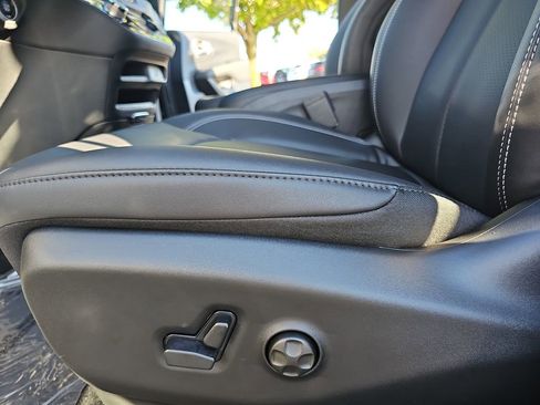 New 2026 Chrysler Pacifica Select image 29