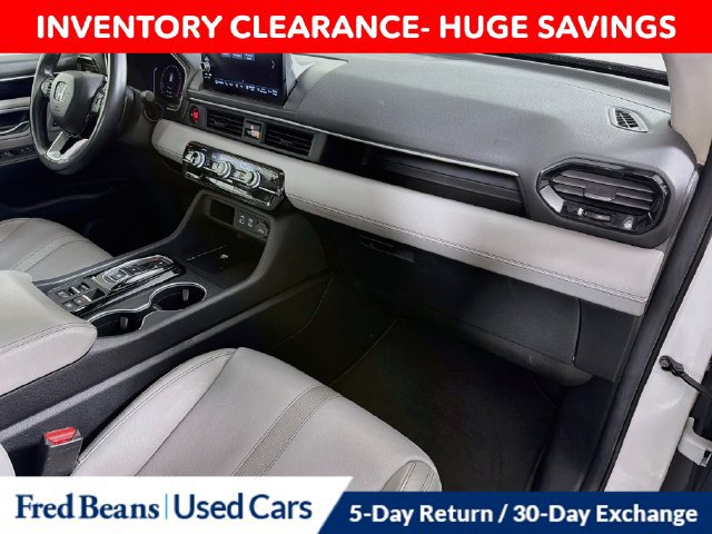 Used 2024 Honda Pilot Touring image 38