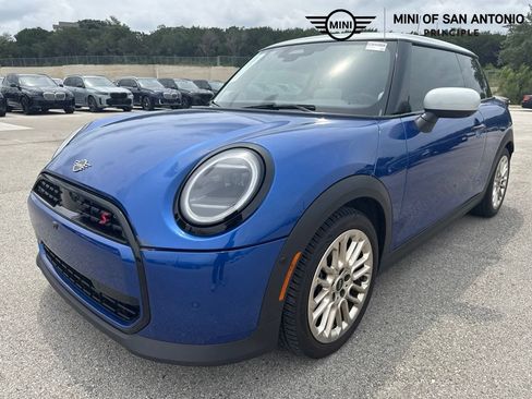 Certified 2025 MINI Cooper S FWD image 1