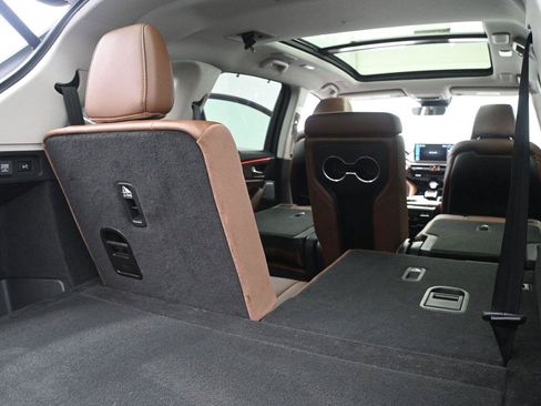 Used 2025 Acura MDX SH-AWD w/ Technology Package image 28