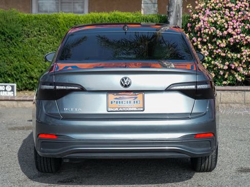 Used 2022 Volkswagen Jetta SE FWD image 7