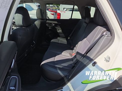 Used 2025 Subaru Outback Limited AWD/4WD image 16