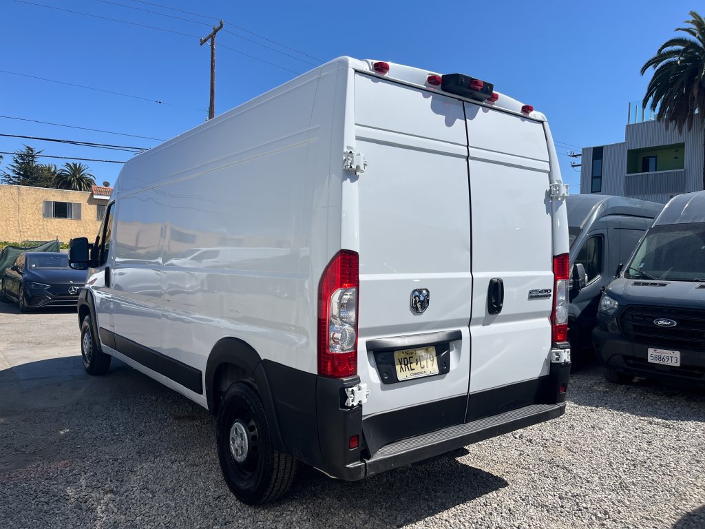 Used 2025 RAM ProMaster 2500 w/ Convenience Group FWD image 9