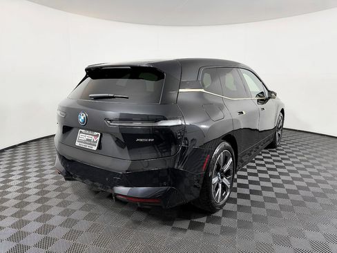 Used 2023 BMW iX xDrive50 w/ Sport Package image 10