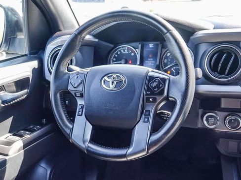 Used 2023 Toyota Tacoma TRD Off-Road image 14