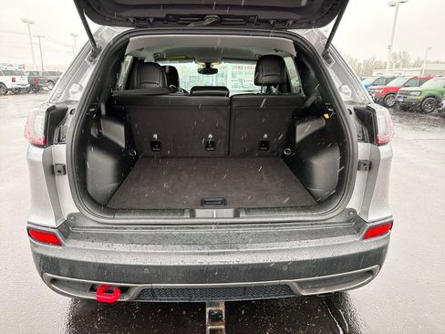 Used 2020 Jeep Cherokee Trailhawk w/ Cold Weather Group image 21