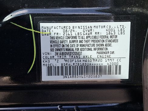 Certified 2025 Nissan Sentra SR FWD image 31