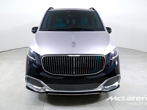 Used 2023 Mercedes-Benz Metris Passenger image 4