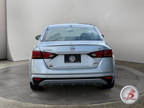 Used 2023 Nissan Altima 2.5 SV AWD/4WD image 6