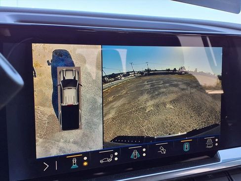 New 2026 Chevrolet Silverado 3500 LT w/ Texas Edition image 17