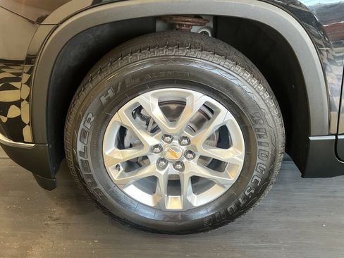 Used 2019 Chevrolet Traverse LT w/ LPO, Floor Liner Package AWD/4WD image 5