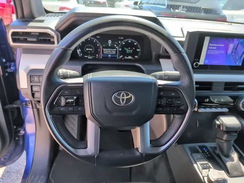 Certified 2024 Toyota Tacoma TRD Off-Road AWD/4WD image 14