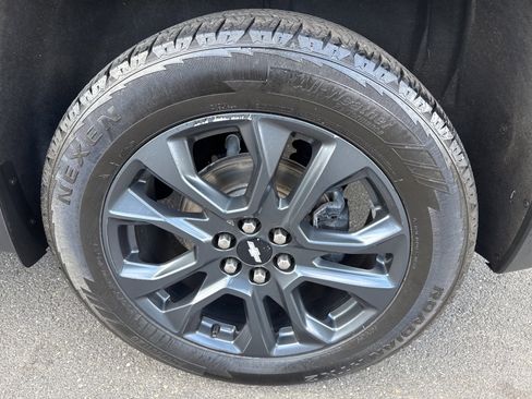 Used 2021 Chevrolet Traverse RS image 10