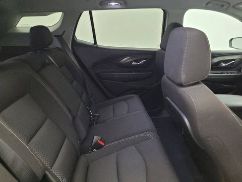 Used 2022 GMC Terrain SLE image 19