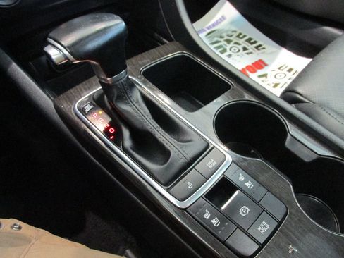 Used 2020 Kia Optima Premium image 26