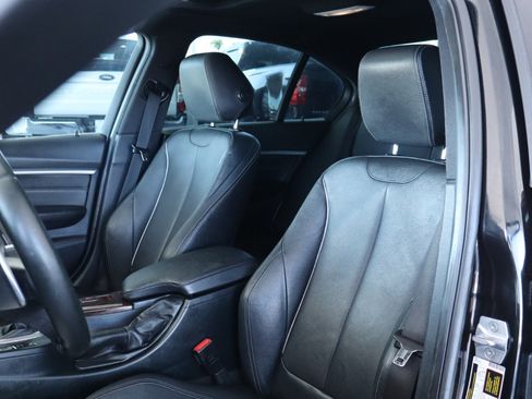 Used 2017 BMW 340i Sedan image 16