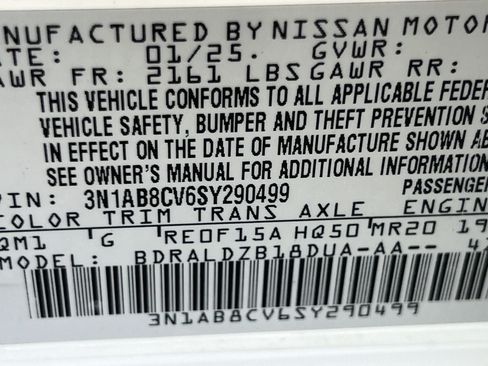 Used 2025 Nissan Sentra SV FWD image 25