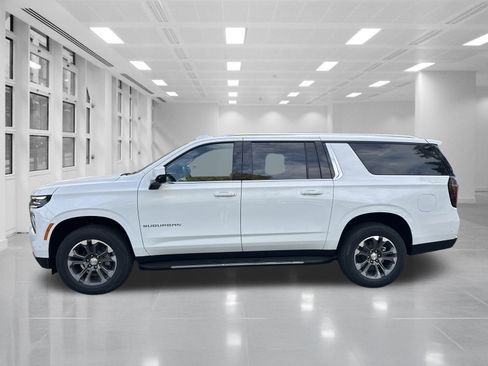 New 2025 Chevrolet Suburban LS image 8