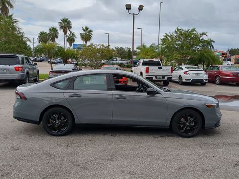 New 2025 Honda Accord SE image 5