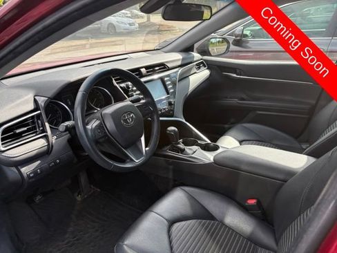 Used 2018 Toyota Camry SE FWD image 7