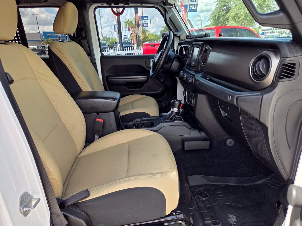 Used 2021 Jeep Gladiator Sport AWD/4WD image 16