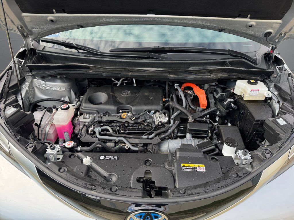 Certified 2023 Toyota Sienna Limited AWD/4WD image 20