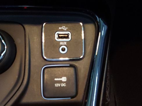 Used 2017 Jeep Compass Limited AWD/4WD image 21