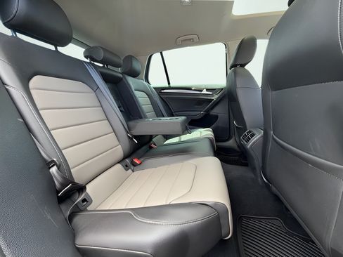 Used 2017 Volkswagen Golf SEL FWD image 38