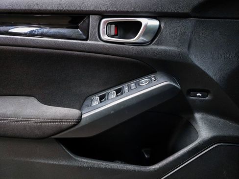 Certified 2023 Honda Civic EX image 18