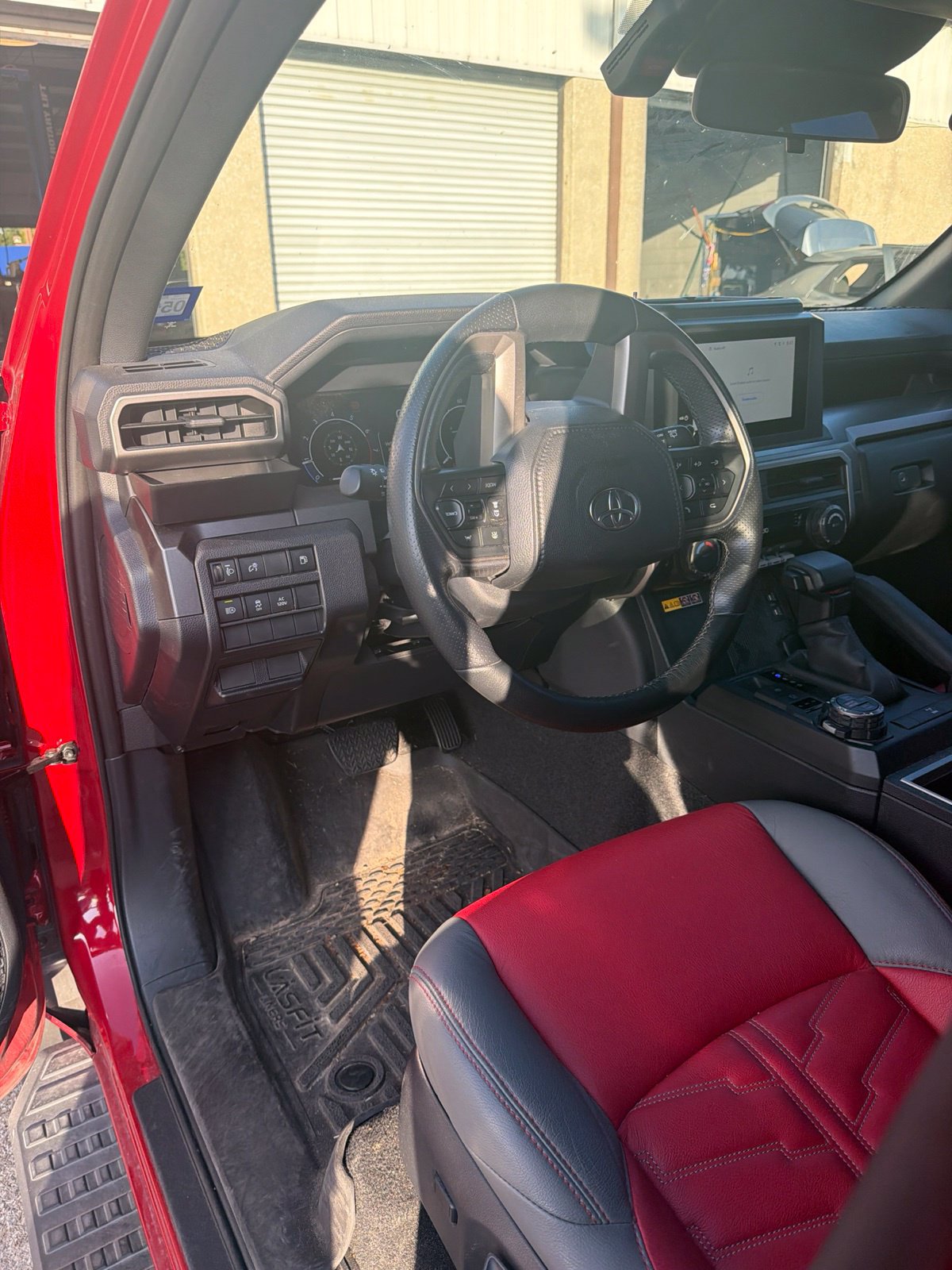 Used 2025 Toyota 4Runner TRD Off-Road AWD/4WD image 7