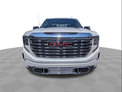 Certified 2024 GMC Sierra 1500 Denali w/ Denali Reserve Package AWD/4WD image 9