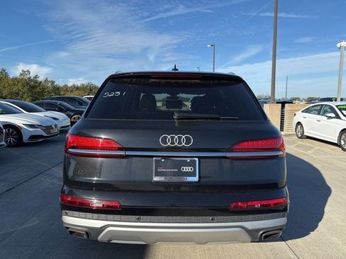 Used 2025 Audi Q7 3.0T Premium Plus image 4