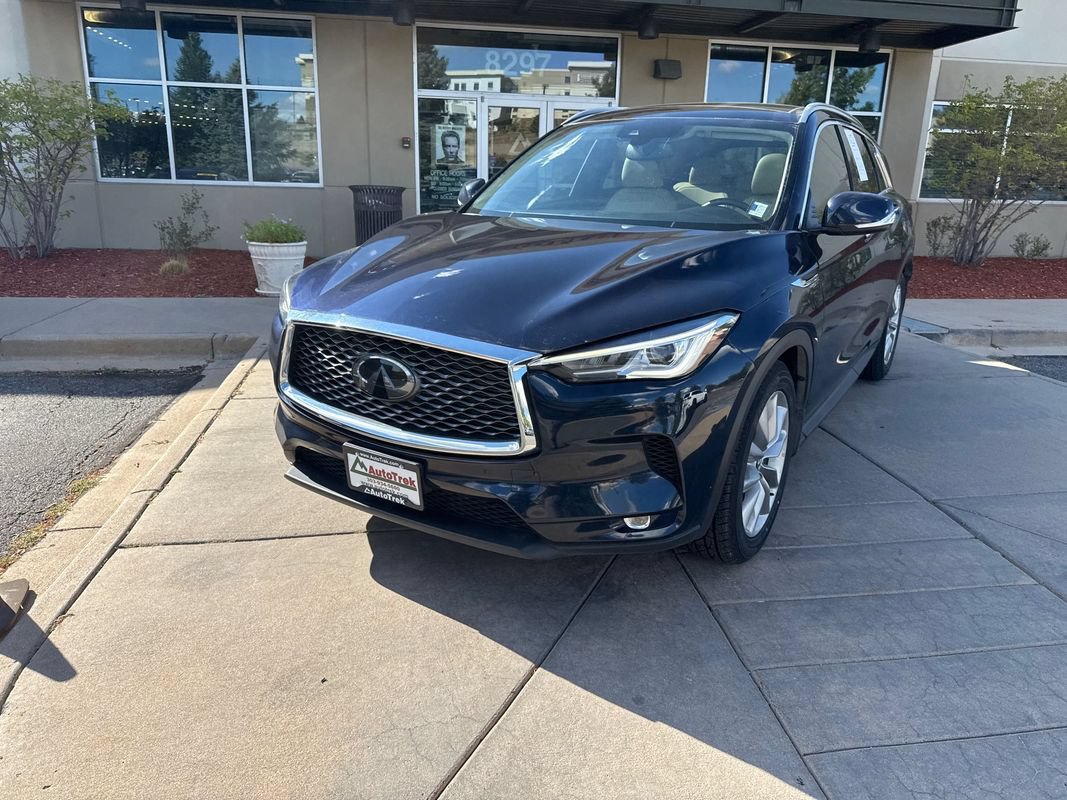 Used 2021 INFINITI QX50 Luxe AWD/4WD image 2