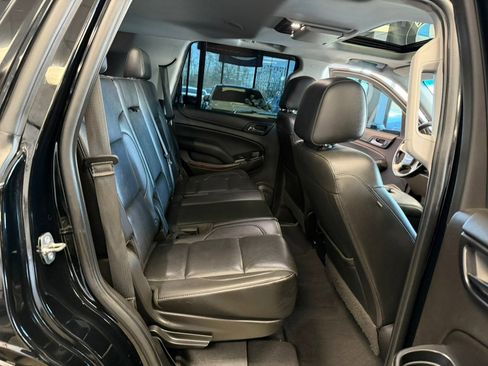 Used 2019 GMC Yukon SLT w/ Graphite Performance Edition AWD/4WD image 35