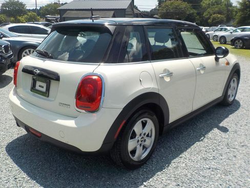 Used 2016 MINI Cooper 4-Door Hardtop FWD image 5