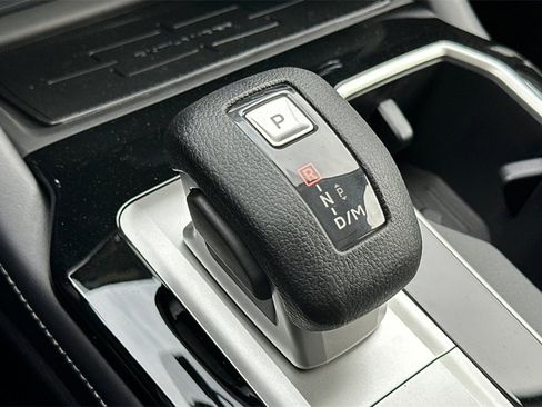 New 2025 Mitsubishi Outlander ES image 21