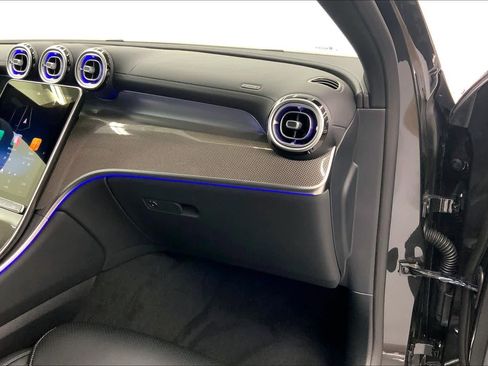 New 2026 Mercedes-Benz GLC 300 4MATIC image 28