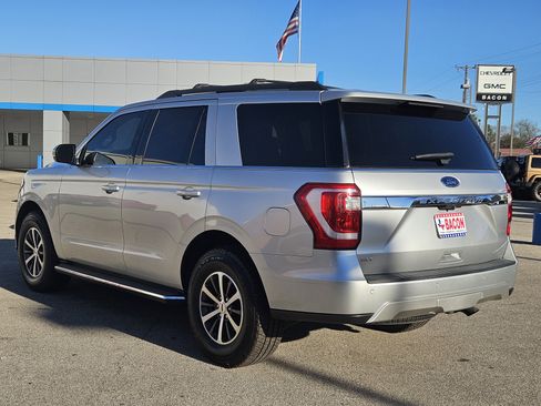Used 2019 Ford Expedition XLT w/ Equipment Group 202A image 4