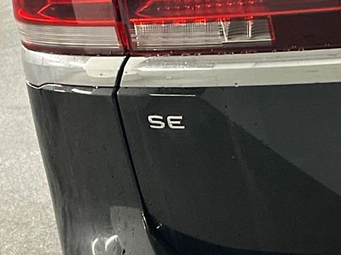 New 2026 Volkswagen Atlas SE image 39
