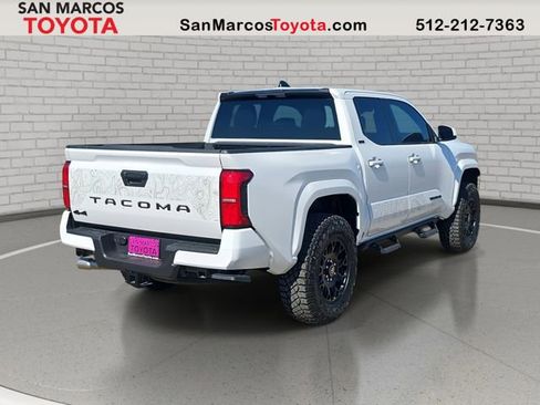 Used 2025 Toyota Tacoma SR5 image 5