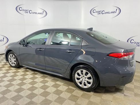 Used 2023 Toyota Corolla LE image 4