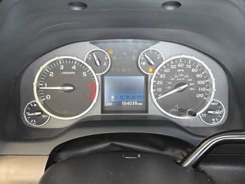 Used 2014 Toyota Tundra SR5 AWD/4WD image 26