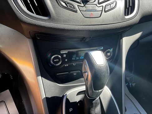 Used 2013 Ford C-MAX SE FWD image 14