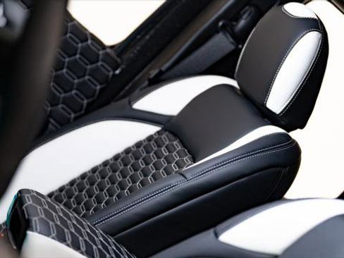 Used 2026 Jeep Gladiator Sport image 34